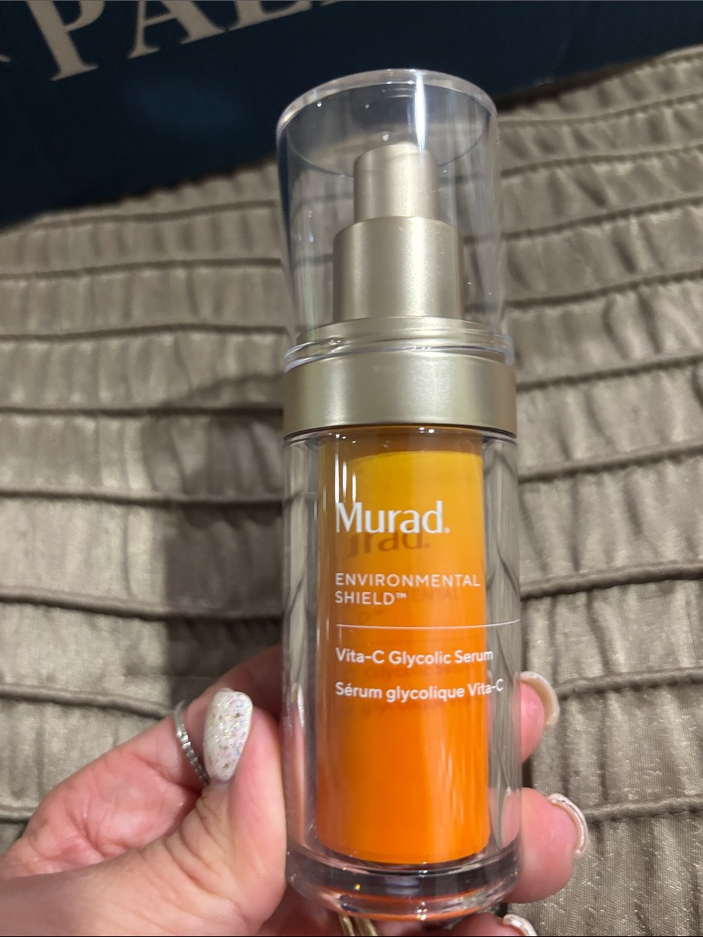 Murad Vita-C Glycolic Serum - Orange & White Packaging - Picture 2 of 2